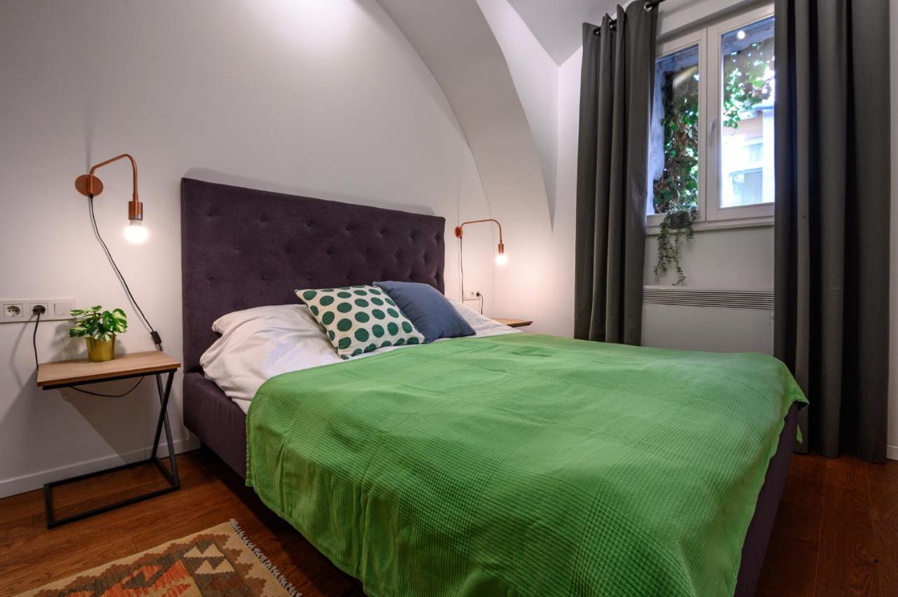 Swanky Old Town Apartment Zágráb Kültér fotó