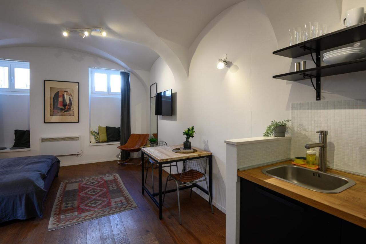 Swanky Old Town Apartment Zágráb Kültér fotó